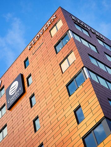 S7 hotell, Aros Bygg & Förvaltning